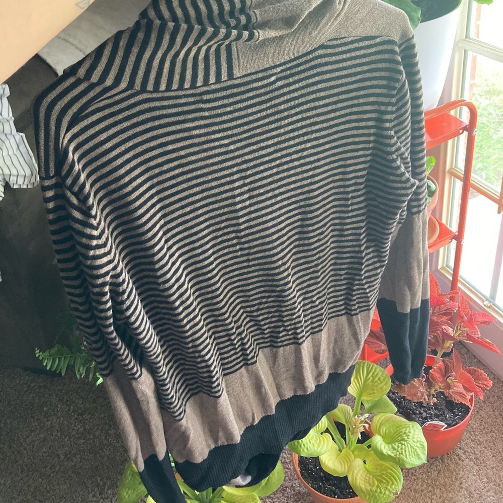 Max Studio Medium Cardigan - Picture 3 of 3